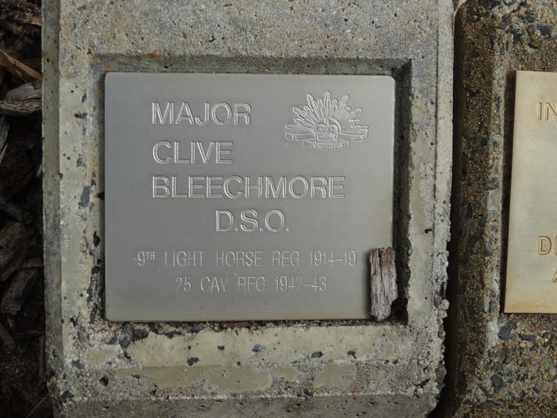 Clive BLEECHMORE gravestone photograph 1