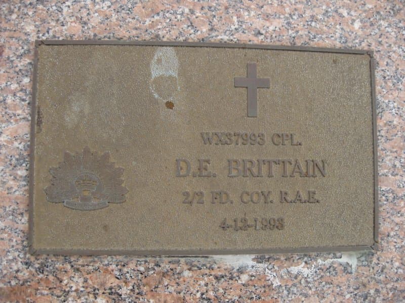 Douglas Edward BRITTAIN gravestone photograph 1