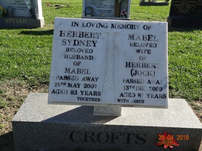 Herbert Sydney CROFTS gravestone photograph 1