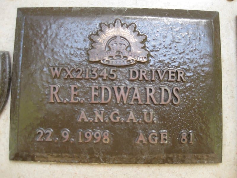 Ronald Edward EDWARDS gravestone photograph 1
