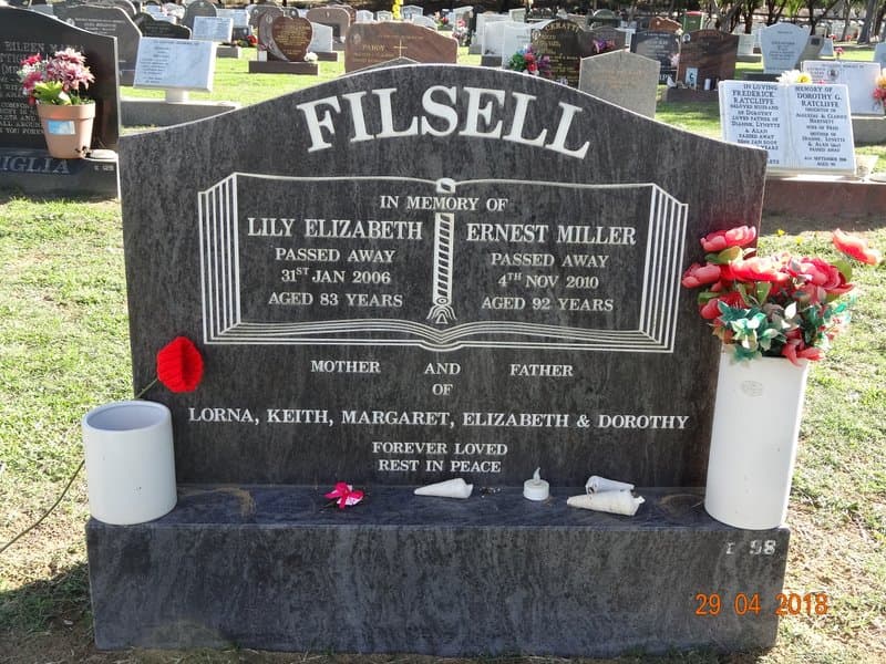 Ernest Miller FILSELL gravestone photograph 1