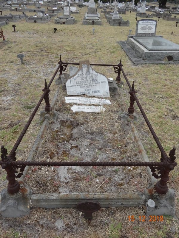 Matthew Robert FINN gravestone photograph 1
