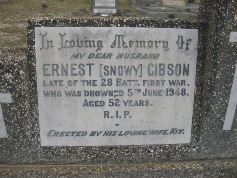 Ernest (Snowy) GIBSON gravestone photograph 1