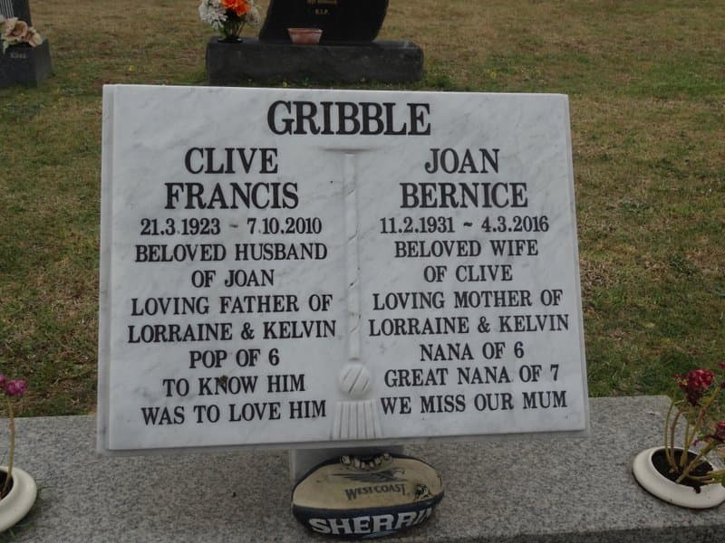 Clive Francis GRIBBLE gravestone photograph 1