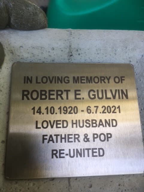 Robert Ernest GULVIN gravestone photograph 2