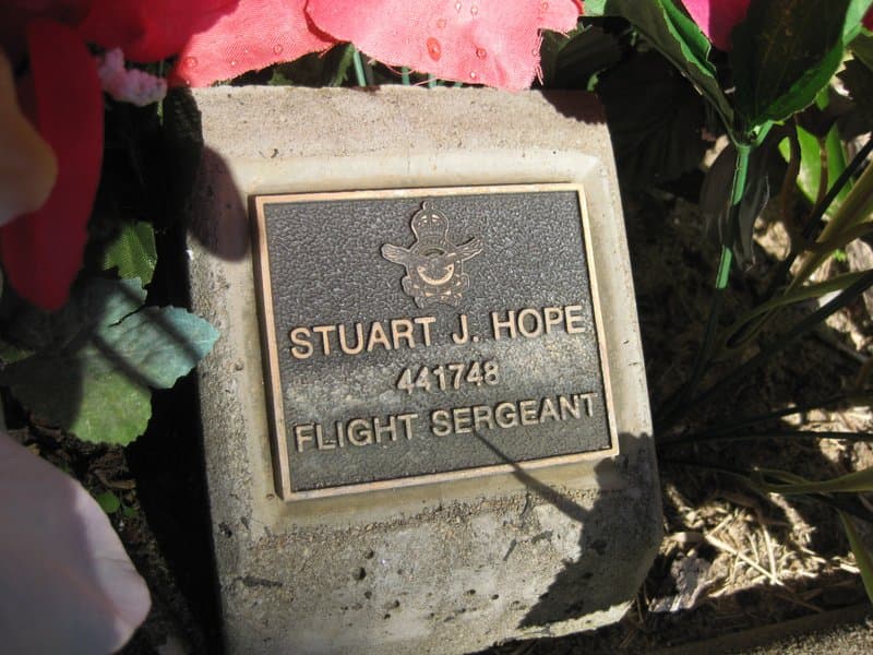 Stuart James HOPE gravestone photograph 1