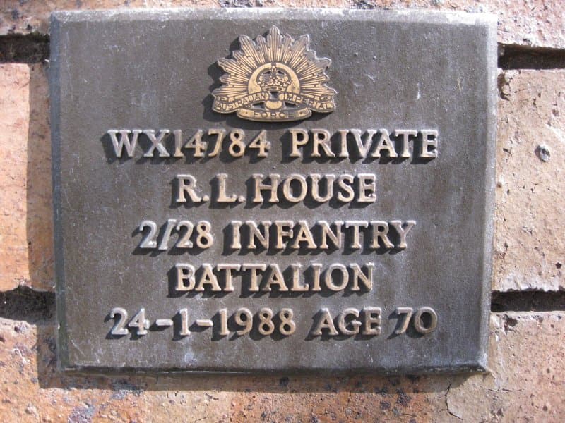 Roy Leonard HOUSE gravestone photograph 1