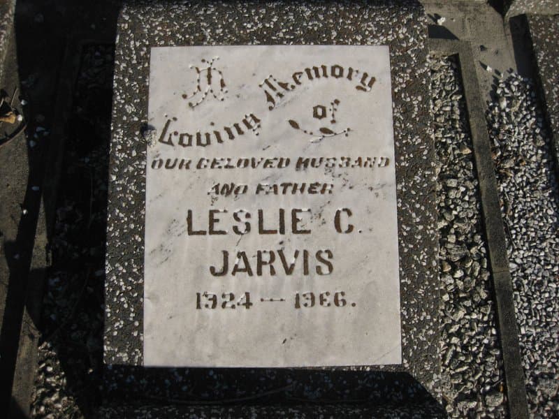 Leslie Charles JARVIS gravestone photograph 1