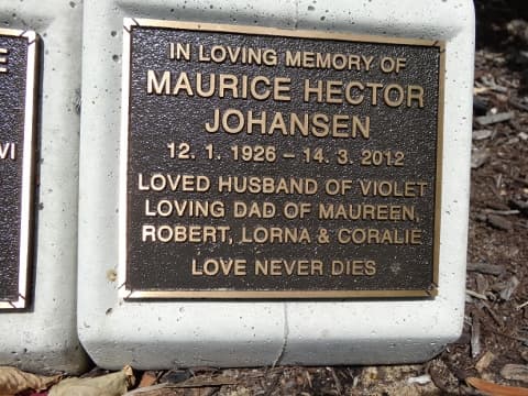 Maurice Hector JOHANSEN gravestone photograph 1