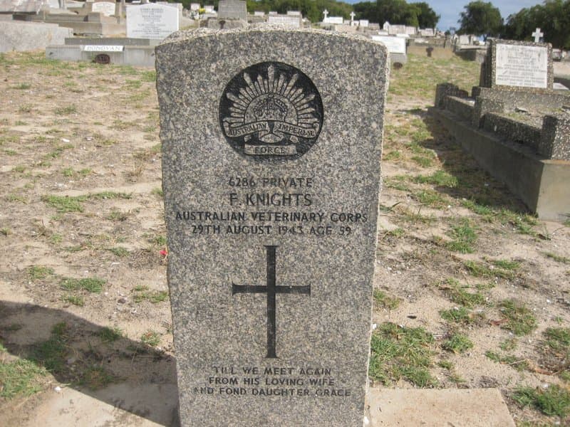 Frederick KNIGHTS gravestone photograph 1
