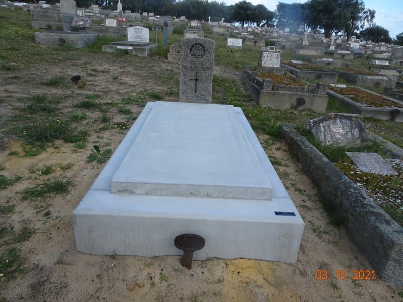 Frederick KNIGHTS gravestone photograph 3