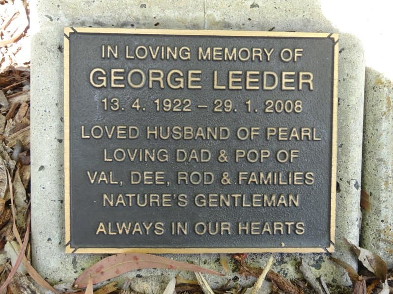 George LEEDER gravestone photograph 1