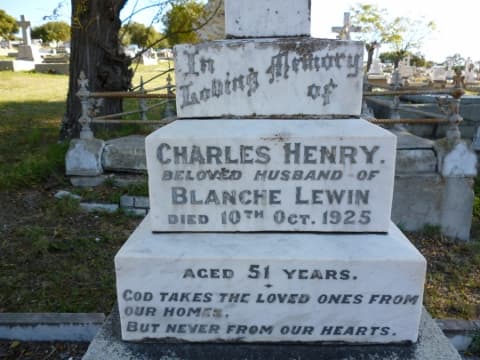 Rosalind Blanche LEWIN gravestone photograph 1