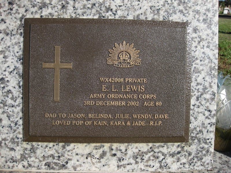 Eric Lionel LEWIS gravestone photograph 1