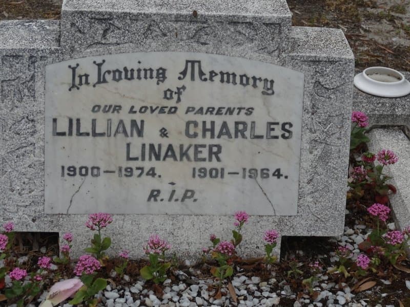 Charles Albert LINAKER gravestone photograph 1