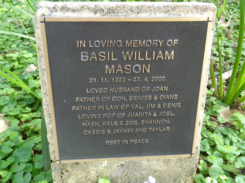 Basil William MASON gravestone photograph 1