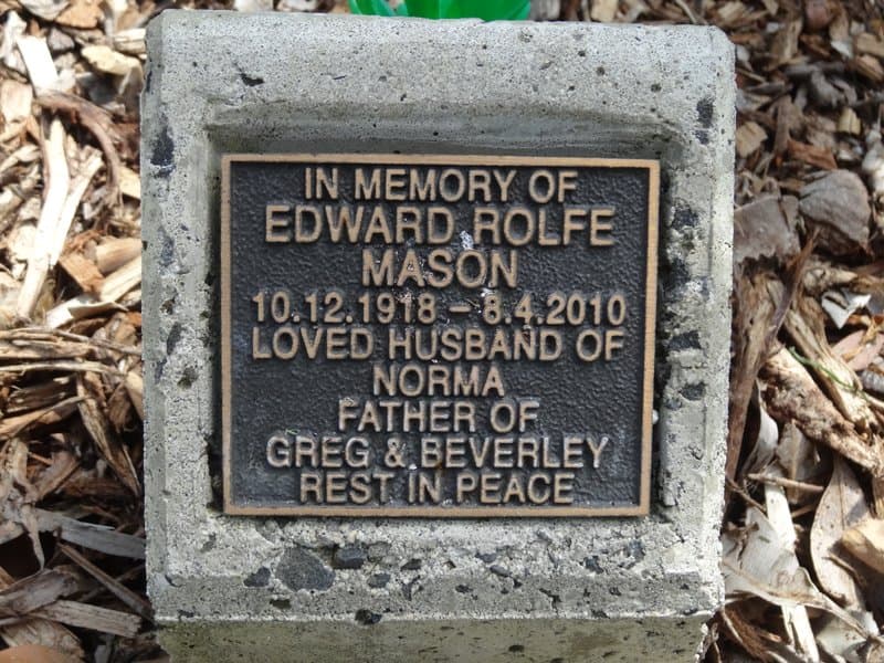 Edward Rolfe MASON gravestone photograph 1