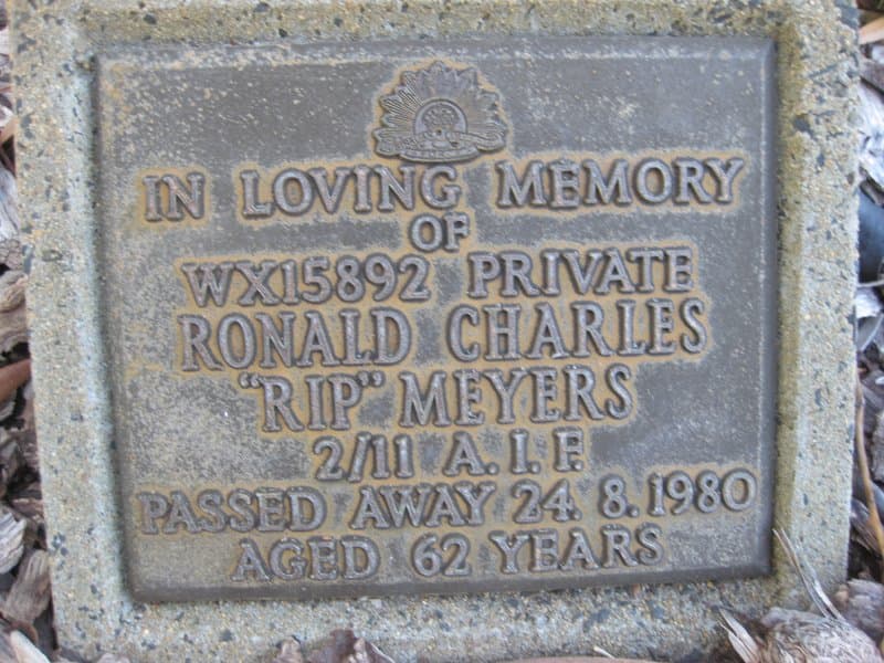 Ronald Charles \ MEYERS gravestone photograph 1