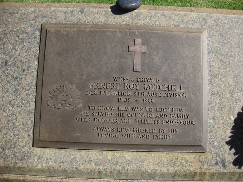 Ernest Roy MITCHELL gravestone photograph 1