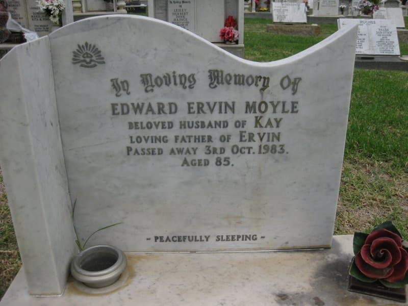 Edward Ervin MOYLE gravestone photograph 1