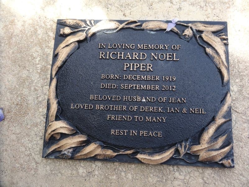 Richard Noel PIPER gravestone photograph 1