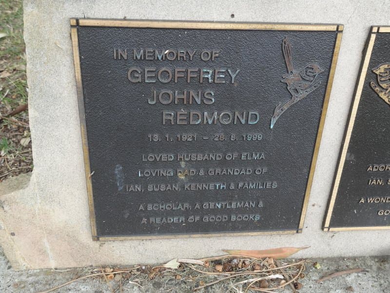 Geoffrey Johns REDMOND gravestone photograph 1