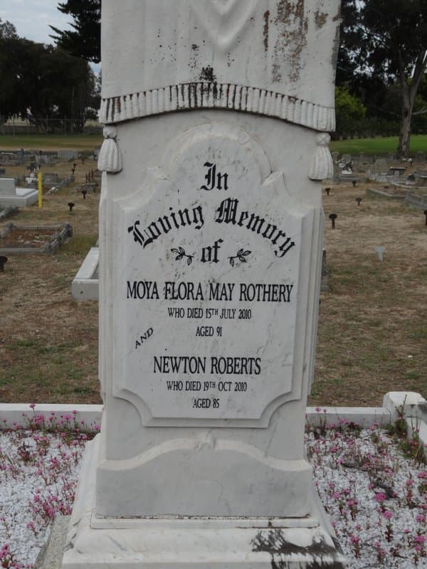 Newton ROBERTS gravestone photograph 1