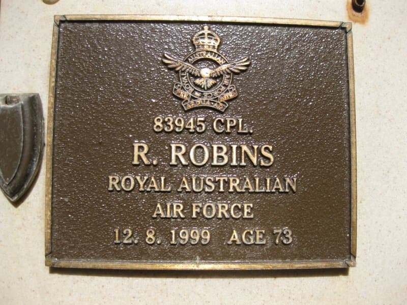 Ray Archibald ROBINS gravestone photograph 1