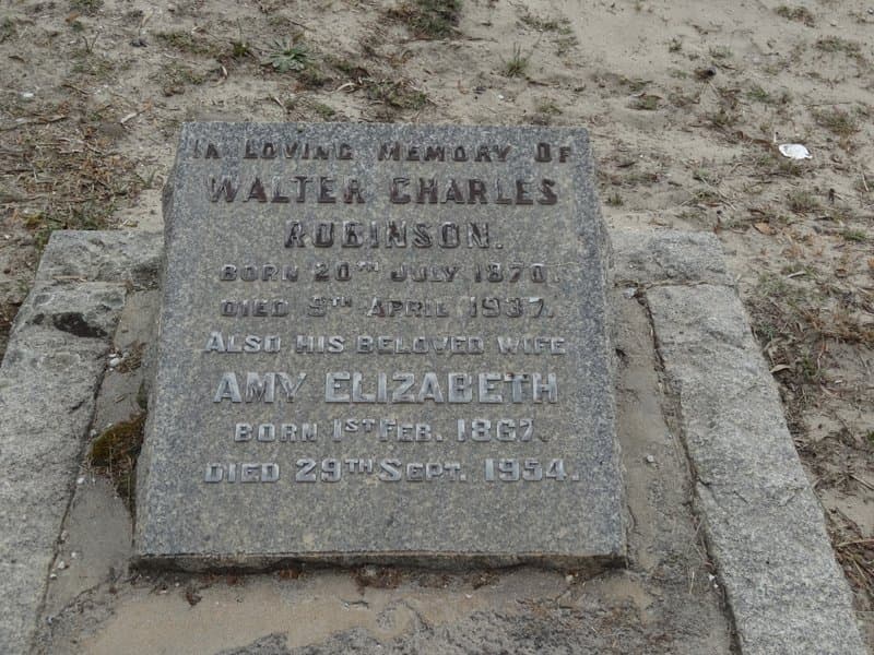 Walter Charles ROBINSON gravestone photograph 1