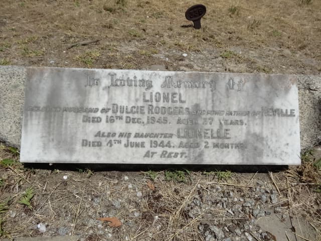 Lionel Francis RODGERS gravestone photograph 1