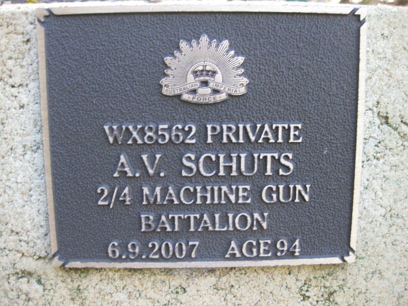 Aubrey Vincent SCHUTS gravestone photograph 1