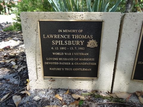 Lawrence Thomas SPILSBURY gravestone photograph 1