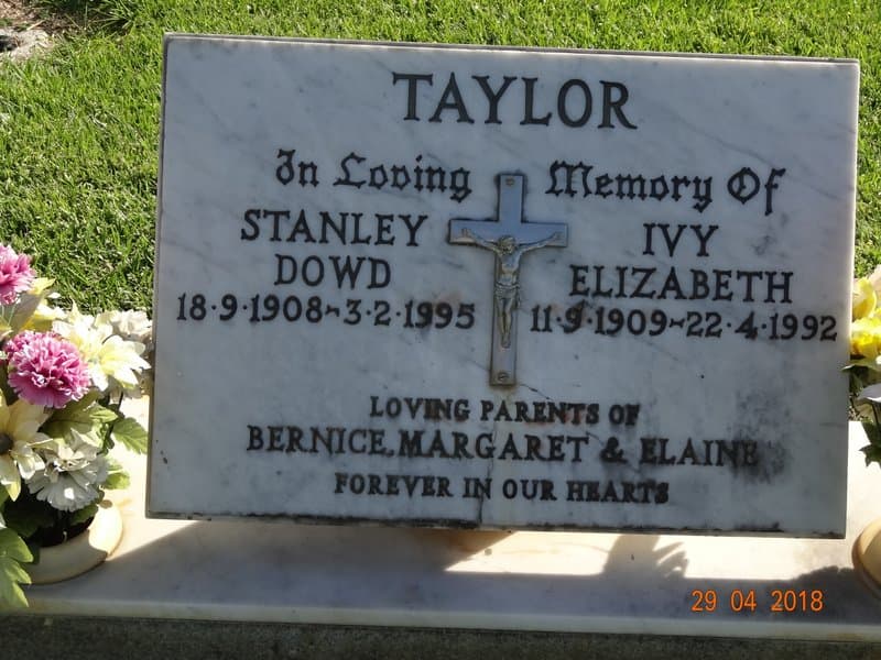 Stanley Dowd TAYLOR gravestone photograph 1