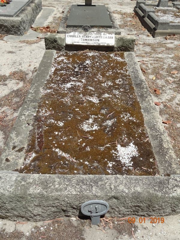 Charles Henry TOMKINSON gravestone photograph 1