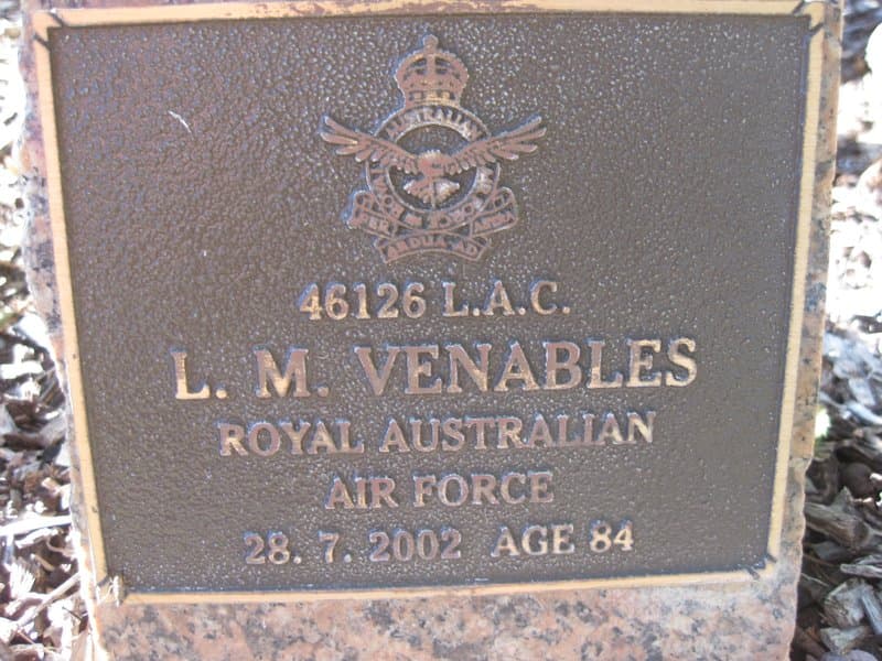 Lloyd Melville VENABLES gravestone photograph 1