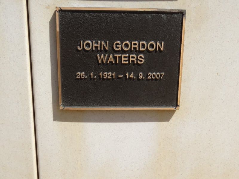John Gordon WATERS gravestone photograph 1