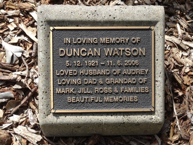 Duncan WATSON gravestone photograph 1