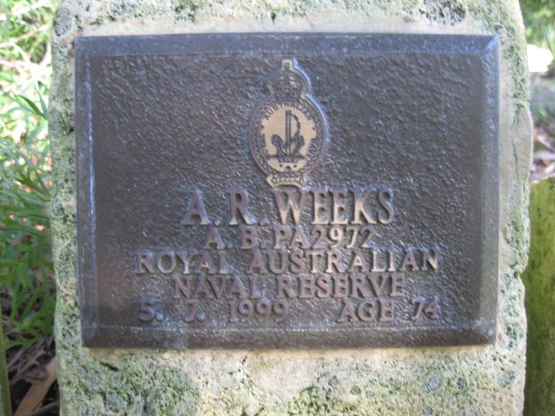 Arthur Ronald WEEKS gravestone photograph 1