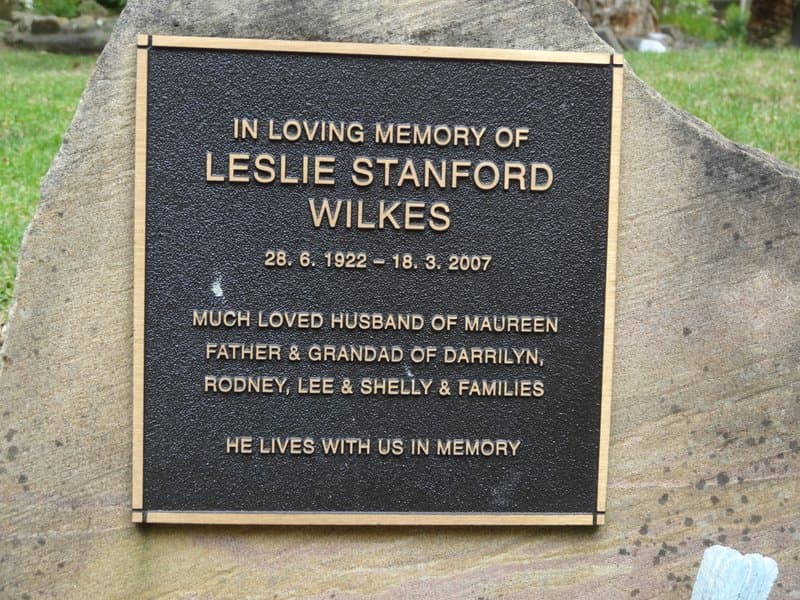 Leslie Stanford WILKES gravestone photograph 1