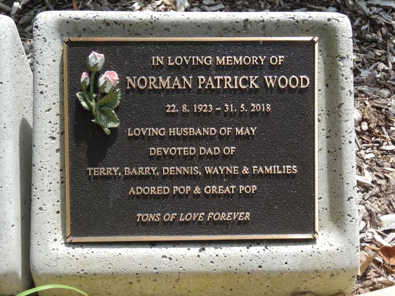 Norman John WOOD gravestone photograph 2